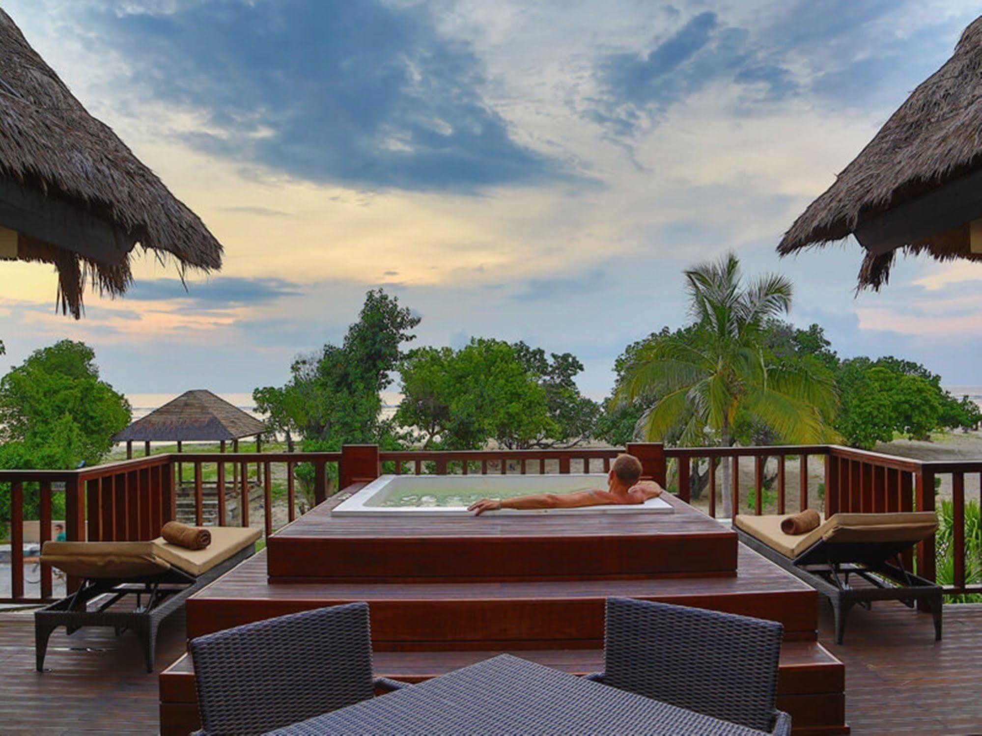 Mala Garden Resort And Spa Gili Trawangan Exterior photo